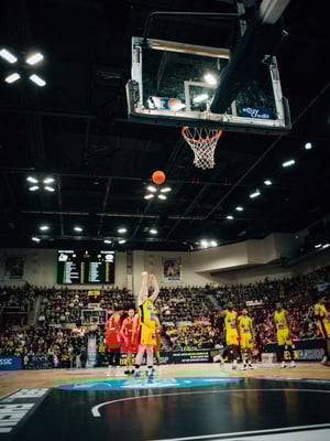 MHP-RIESEN-Ludwigsburg-Business-Freiwurf