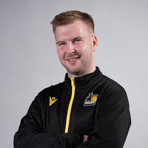 MHP-RIESEN-Ludwigsburg-Business-Team-Darius-Mittermeier