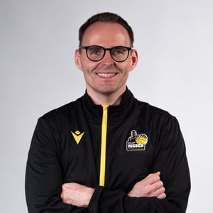MHP-RIESEN-Ludwigsburg-Business-Team-Oliver-Hahn